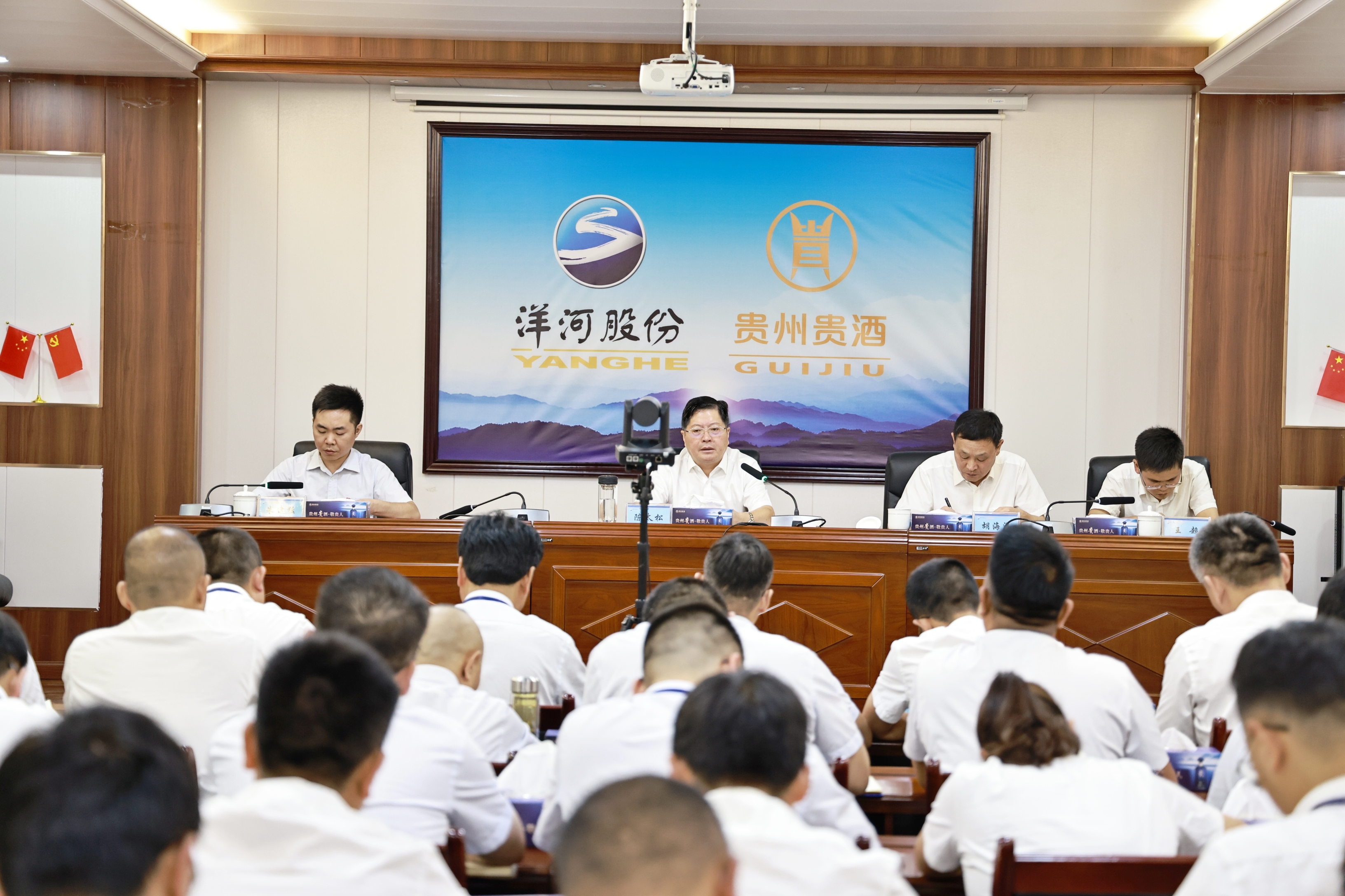 98793998.jpg 98793998.jpg